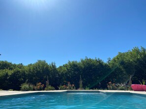 Piscine extérieure, piscine chauffée