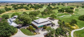 Welcome to Oasis On The Links!
