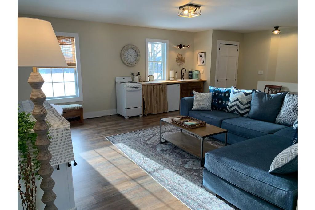 Beautiful 2 bedroom apartment, minutes from Hamilton College