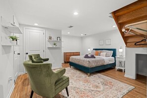 4 Schlafzimmer, Bügeleisen/Bügelbrett, WLAN, Bettwäsche