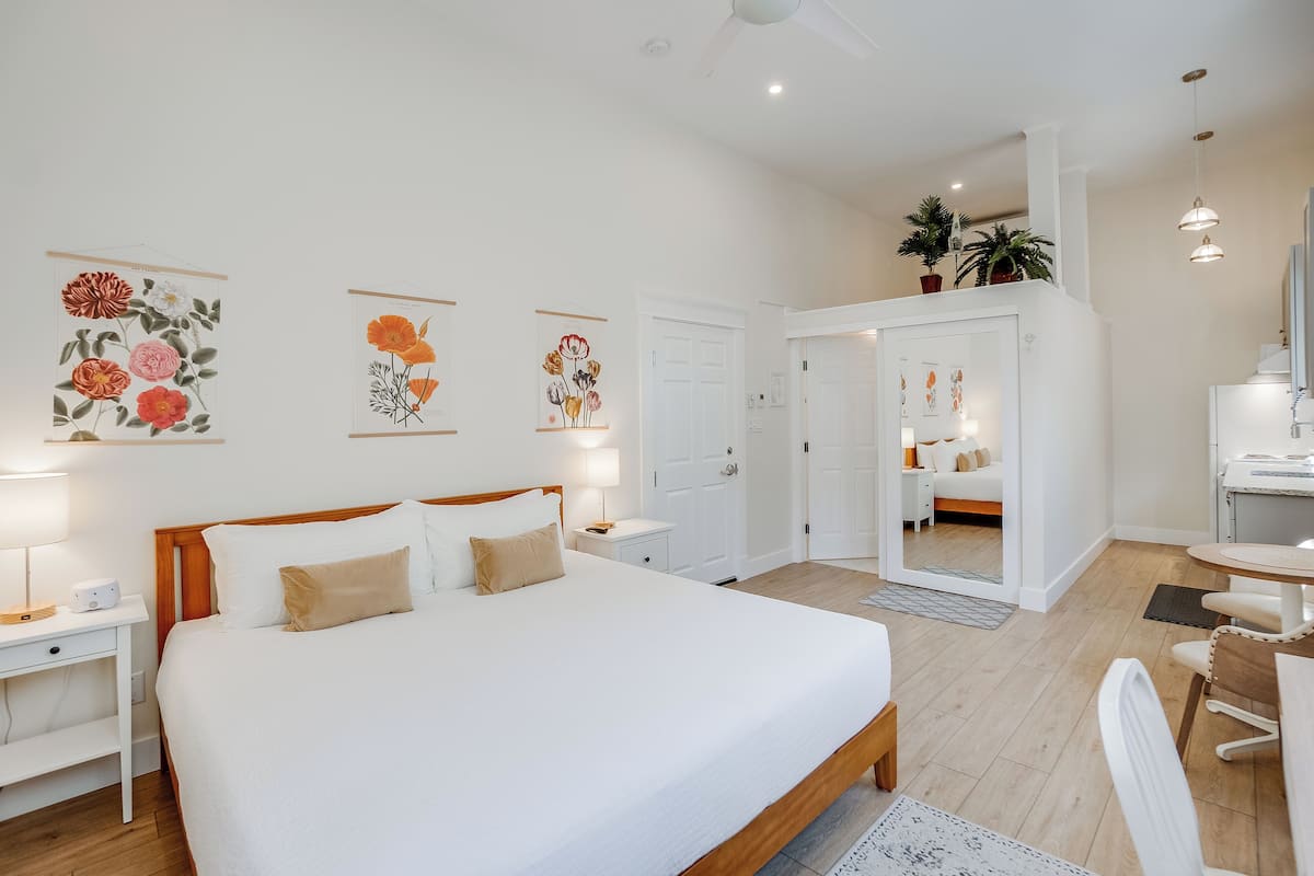 Suite estudio Deluxe | Ropa de cama de alta calidad, edredón y camas con efecto memoria