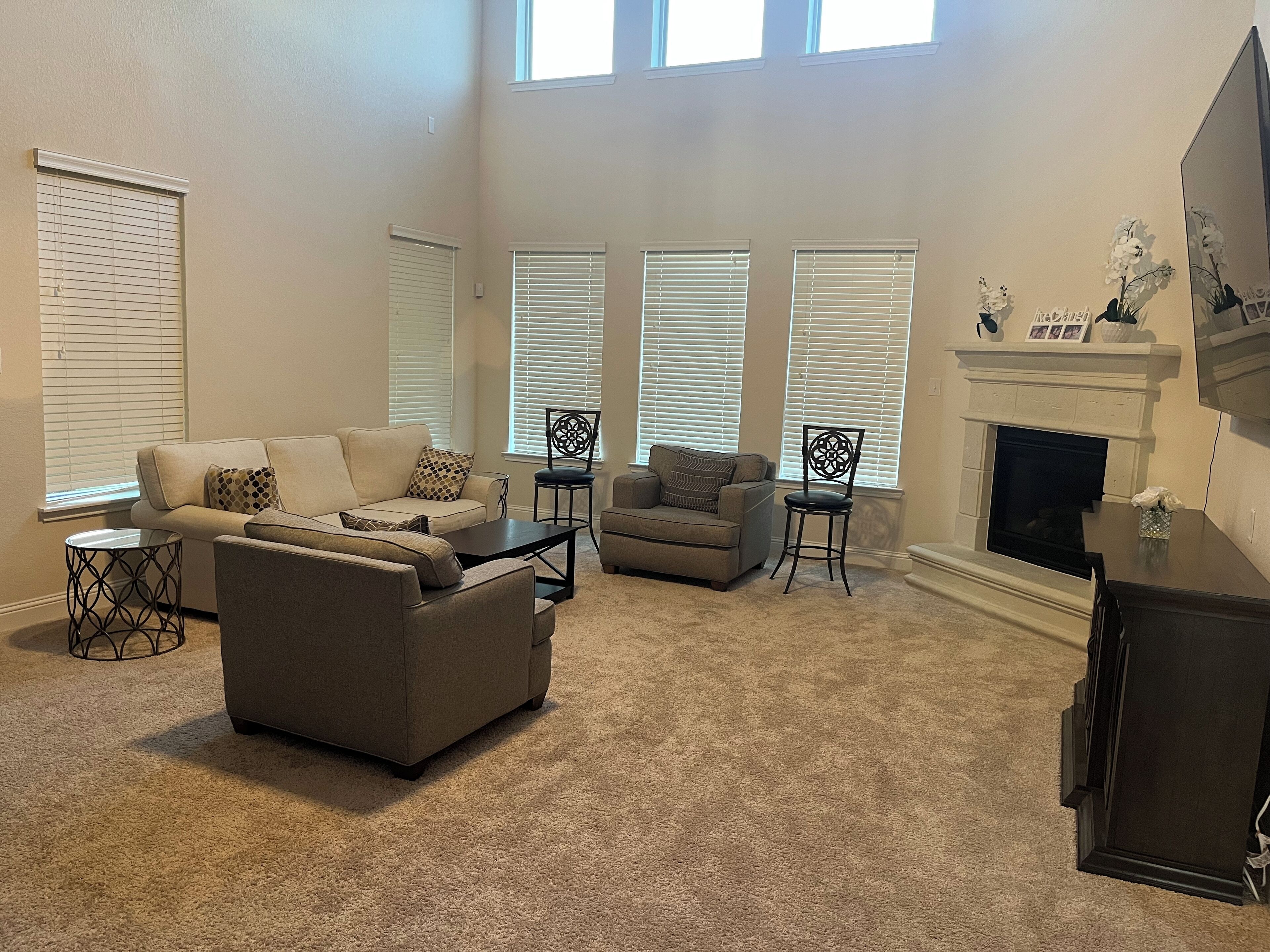 Smart TV, videogames, pebolim