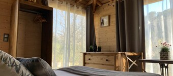 WOODEN SHED IN FULL NATURE 5 MIN FROM LAKE ST CASSIEN