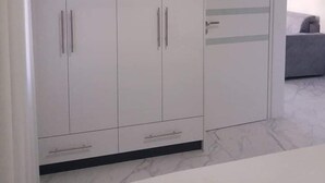 Apartment - Remarkable 2-bed Apartment in Dhermi (Himarë)