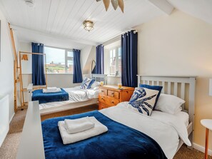 3 bedrooms, free WiFi, bed sheets
