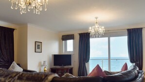Unclassified image, 2 of 18, button - Seaview Apartment - 21 Spinnakers (Newquay)
