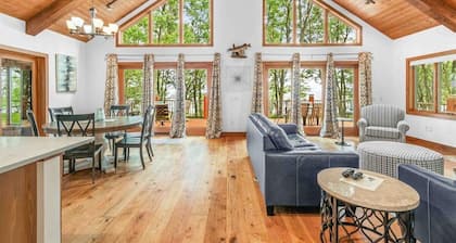 ONE OF A KIND FAMILY BEACH FRONT HOME ON LAKE PETENWELL - PET FRIENDLY