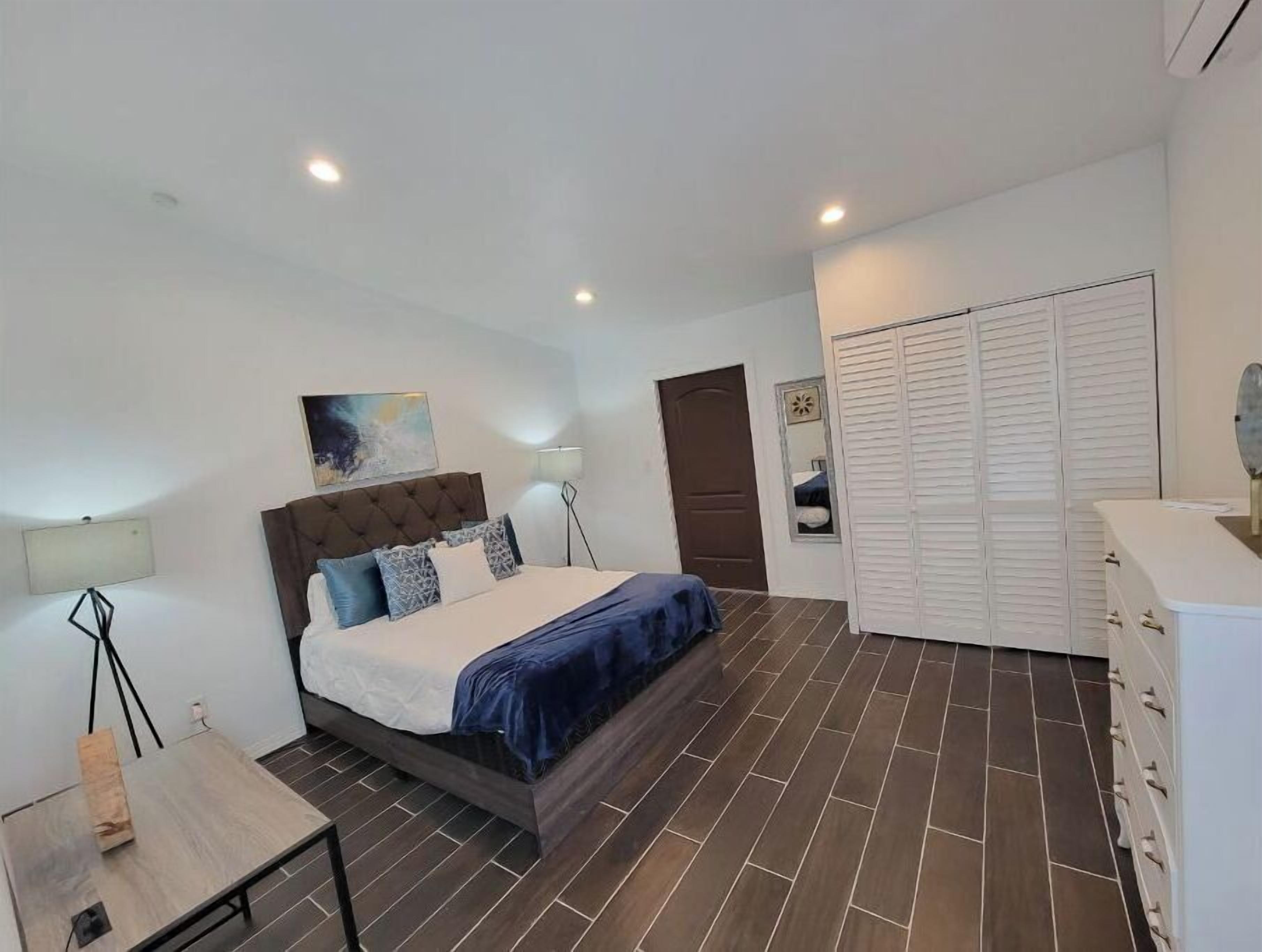 1 bedroom, iron/ironing board, free WiFi