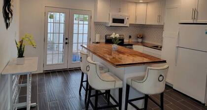 Montoya 1 BDR Luxury Condo