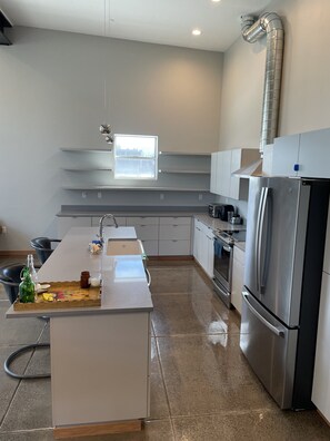 冰箱、烤箱、炉灶、洗碗机