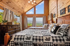 小屋, 多张床, 热水浴缸, 山景 | 4 多间卧室、特色装修、特色家居、办公桌