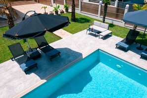Piscine extérieure