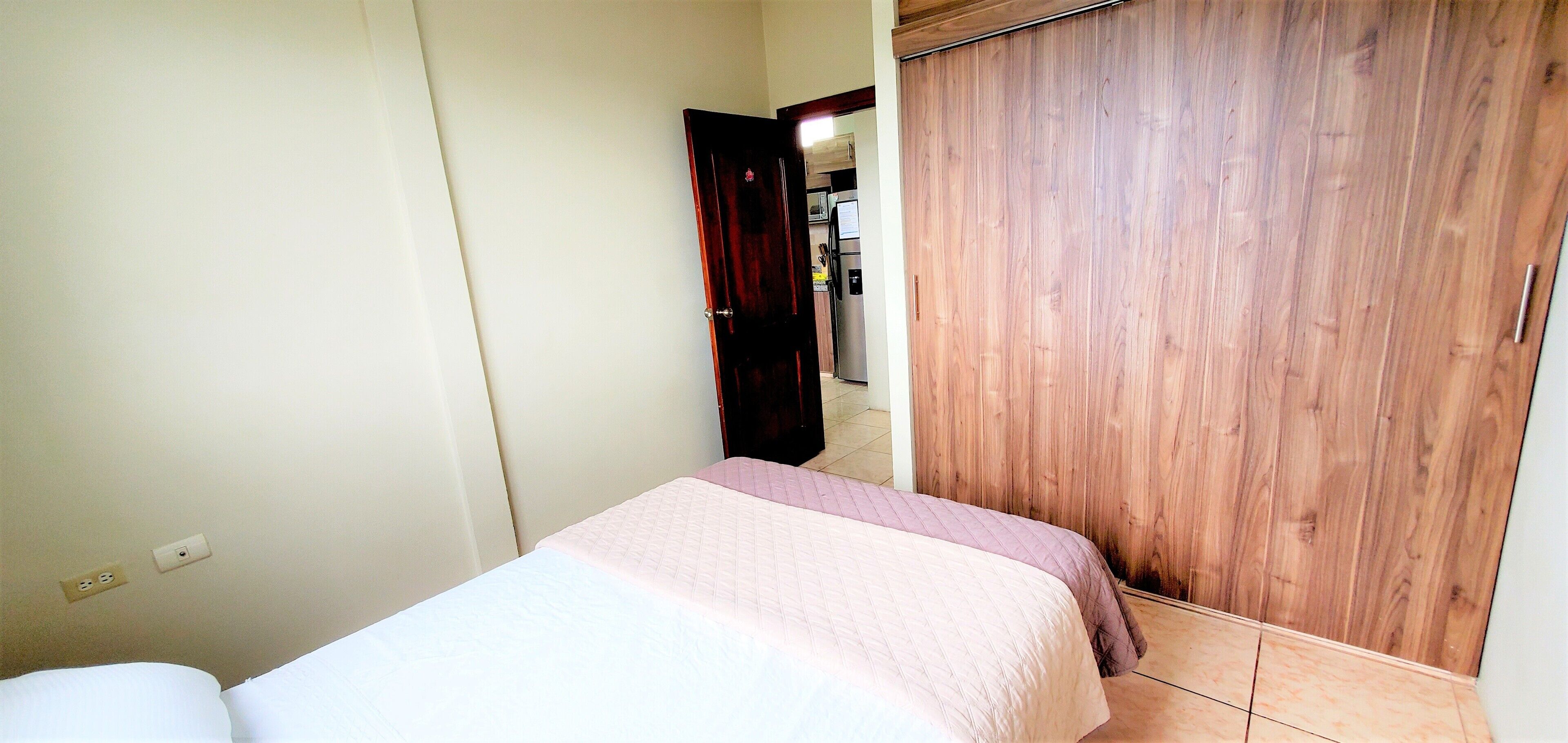 Comfort appartement | 2 slaapkamers, een minibar, individueel gedecoreerd