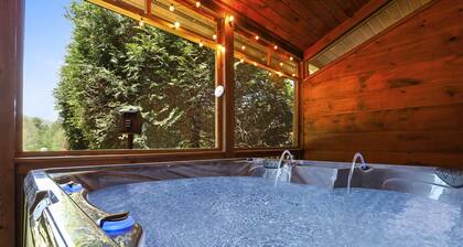 Toccoa River• Hot Tub • Chattahoochee NF • Family Friendly • Pets