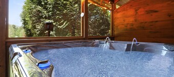 Toccoa River• Hot Tub • Chattahoochee NF • Family Friendly • Pets