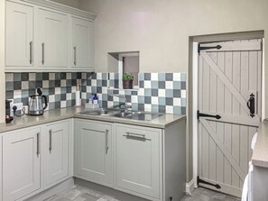 Dishwasher, cookware/dishes/utensils