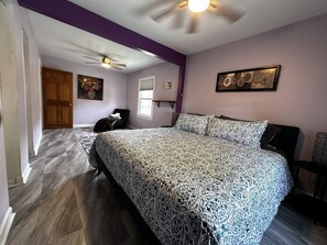 4 Schlafzimmer, Schreibtisch, Bügeleisen/Bügelbrett, kostenloses WLAN