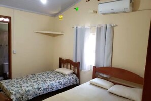 4 bedrooms, WiFi - Casa Tovar - Beautiful and cozy house at your disposal (Alexania)