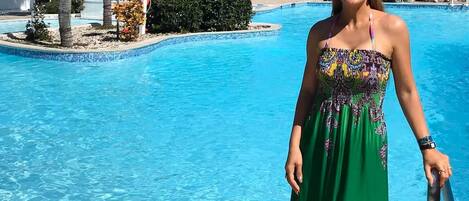 Piscine extérieure, piscine chauffée