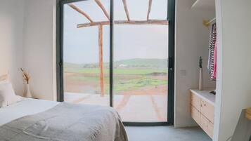 Habitación estándar con 1 cama doble o 2 individuales | 1 dormitorio, escritorio, espacio para trabajar con un portátil