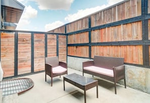 Terrace/patio - Modern Townhome 15 | Free Park | Hosted Stay Rafa (Philadelphia)
