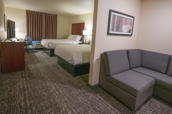 Studio, Multiple Beds, Non Smoking | Premium bedding, memory foam beds, desk, laptop workspace