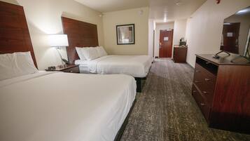 สตูดิโอ, หลายเตียง, ปลอดบุหรี่ | 1 ห้องนอน, เครื่องนอนระดับพรีเมียม, เตียงเมมโมรีโฟม, โต๊ะทำงาน