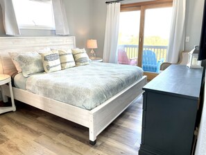 7 bedrooms, iron/ironing board, travel crib, WiFi - Kick-back and relax at your private getaway in Corolla, NC (Corolla)