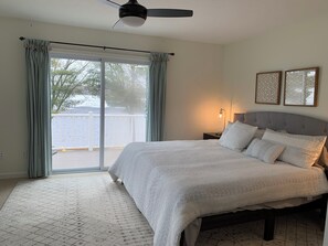 4 camere, una scrivania, ferro/asse da stiro, Wi-Fi gratuito