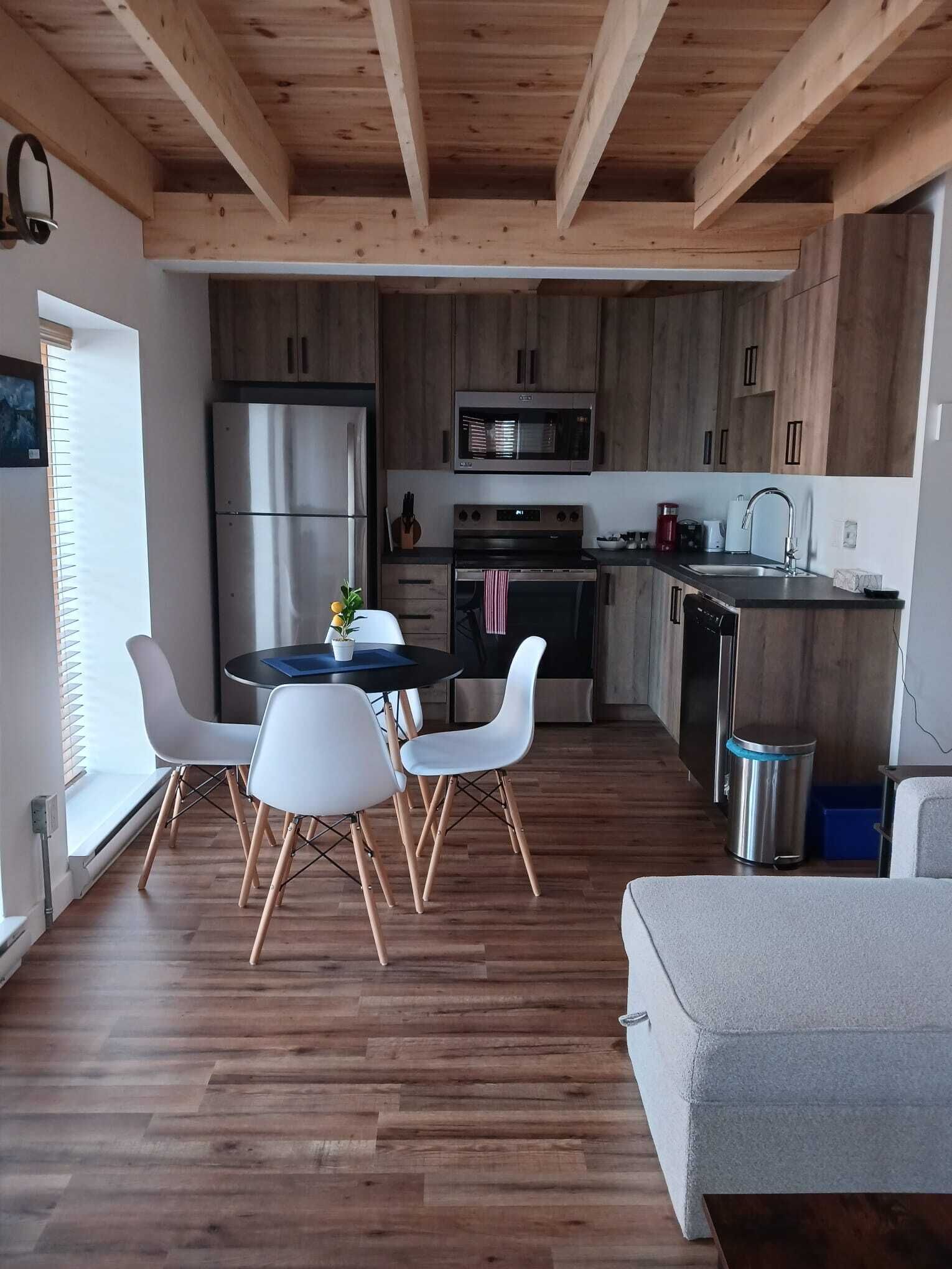 Loft Familial, salle de bains attenante, vue ville