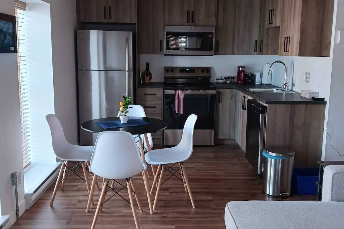 Loft Familial, salle de bains attenante, vue ville