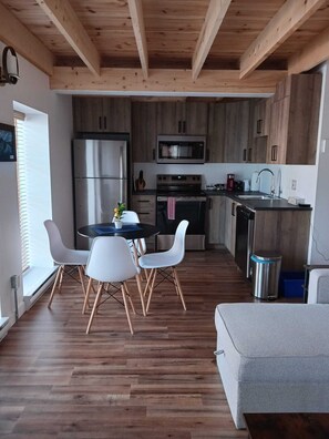 Family Loft, Ensuite, City View - Le Waynewright (Saint-Raymond)