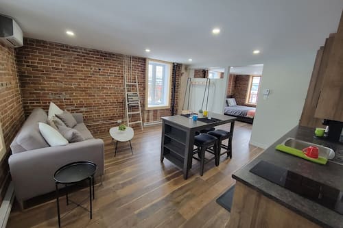 Family Loft, Ensuite (Grand 2 Etage) | Living area | 42-inch Smart TV with digital channels, TV, Netflix