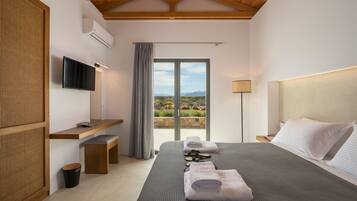 2 camere, una scrivania, insonorizzazione, ferro/asse da stiro