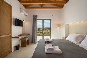 2 Schlafzimmer, Schreibtisch, schallisolierte Zimmer