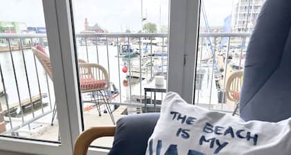 Fewo direkt in der City Marina /Yachthafen mit traumhaftem Blick auch mit Hund