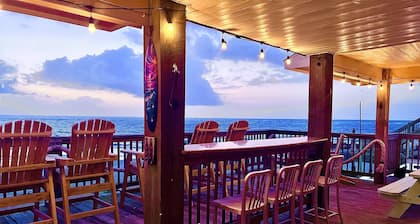 Incredible Ocean Sunrise Views, Sleeps 12, Experienced VRBO Premier 5 STAR Host