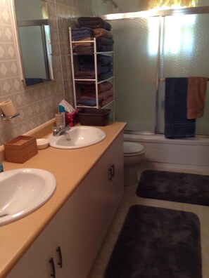 Badewanne, HandtĂŒcher