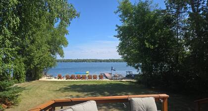 Lake Front Cabin on Gull Lake