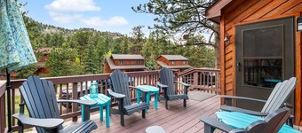 Walk to RMNP, hot tub, mountain views and river access.