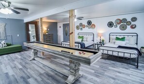 4 Schlafzimmer, Bügeleisen/Bügelbrett, kostenloses WLAN, Bettwäsche