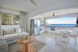 Interior - Vacation rental with exceptional sea view (Mont Choisy)