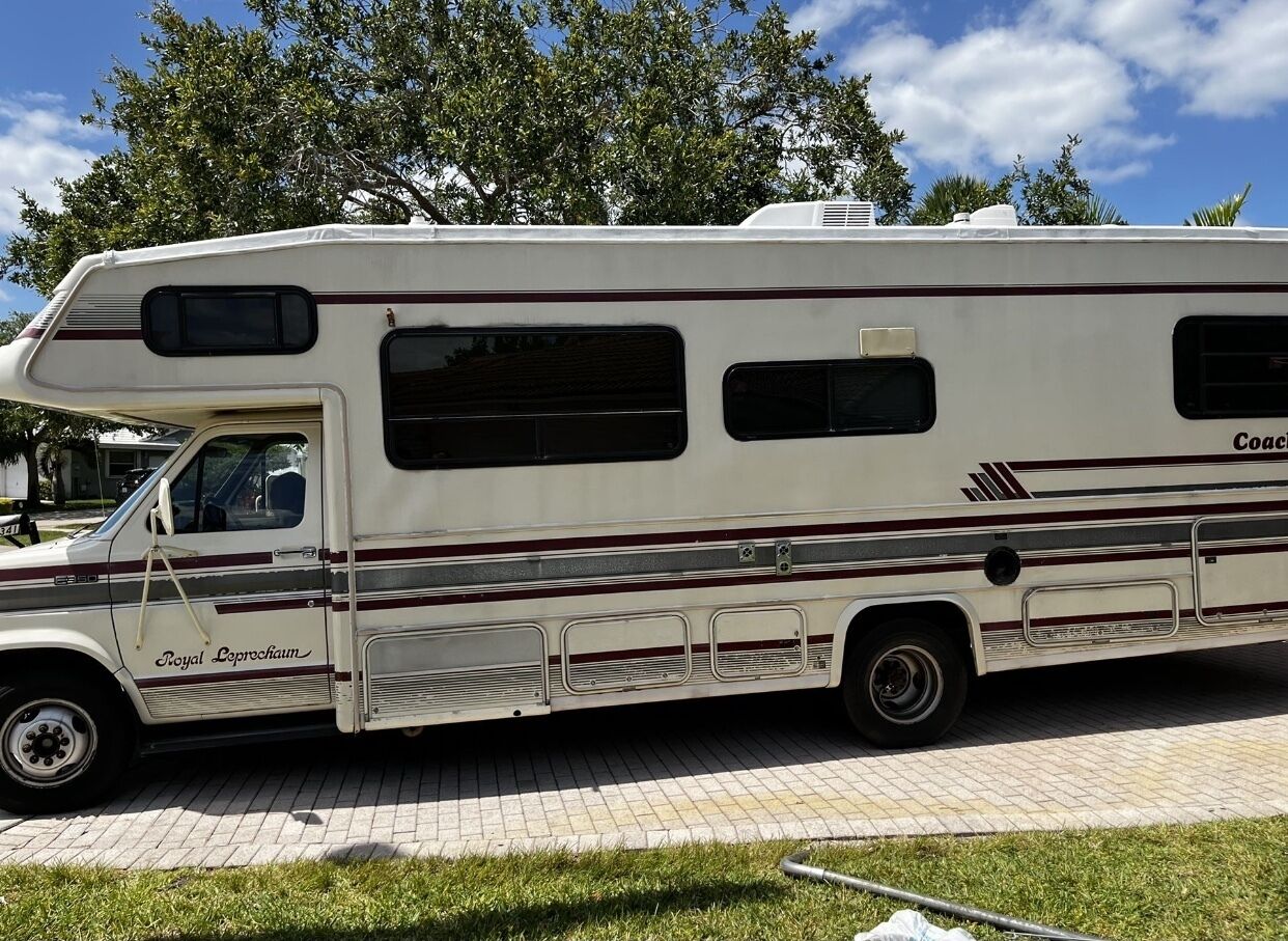 Cozy Space for a Short Getaway 20 mins from Ft. Lauderdale Beach