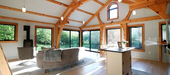 Private Escape: Gorgeous Cabin on 20 acres overlooking pond.