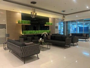 Lobby - Minimalist Homey stay 1BR w/ WIFI @ SM NORTH (Quezon City)