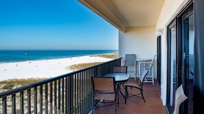 Outdoor dining - Surfside 404 - Premium 3 Bedroom 2 Bath Oceanfront Condo (Clearwater)