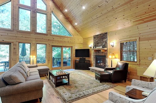 Claralea Lodge by Taylor Made Deep Creek