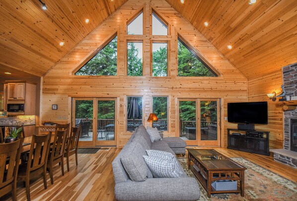 House (5 Bedrooms) | Property amenity - Claralea Lodge by Taylor Made Deep Creek (Oakland)