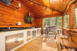 House (5 Bedrooms) | Property amenity