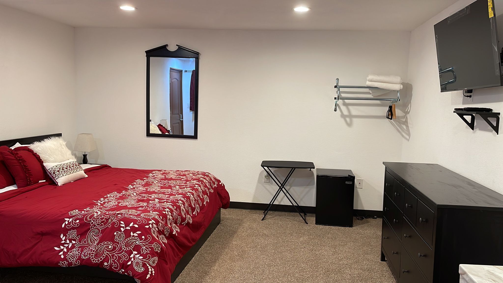 Premium bedding, blackout drapes, free WiFi, bed sheets